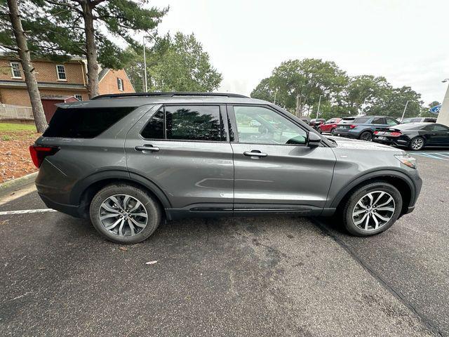used 2025 Ford Explorer car, priced at $43,995