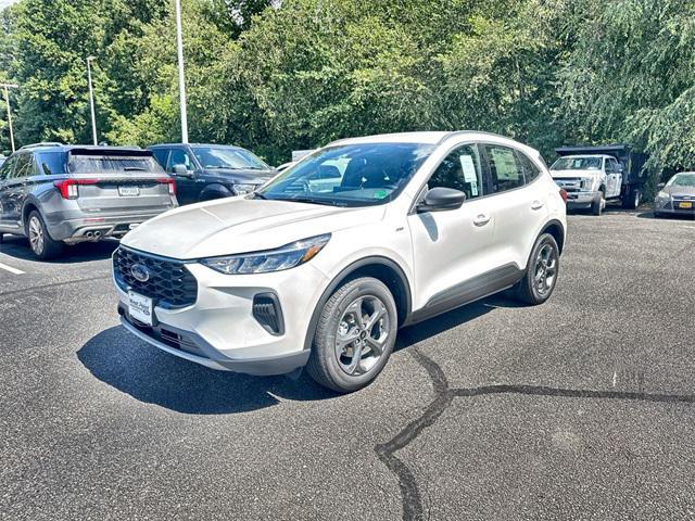 used 2025 Ford Escape car, priced at $29,989