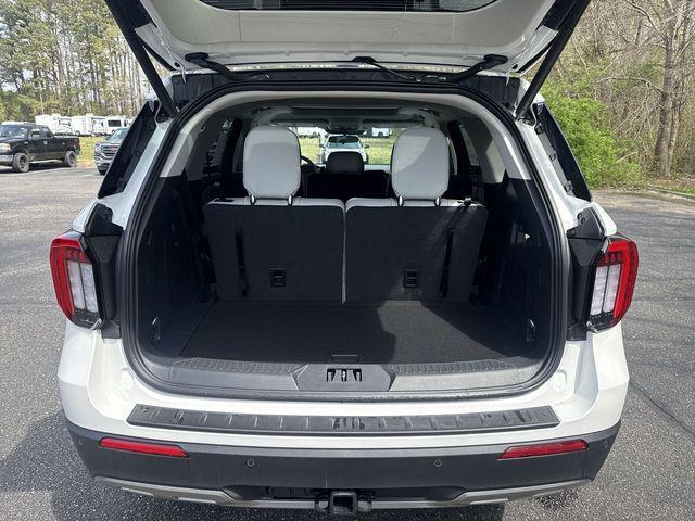 new 2026 Ford Explorer car, priced at $47,657