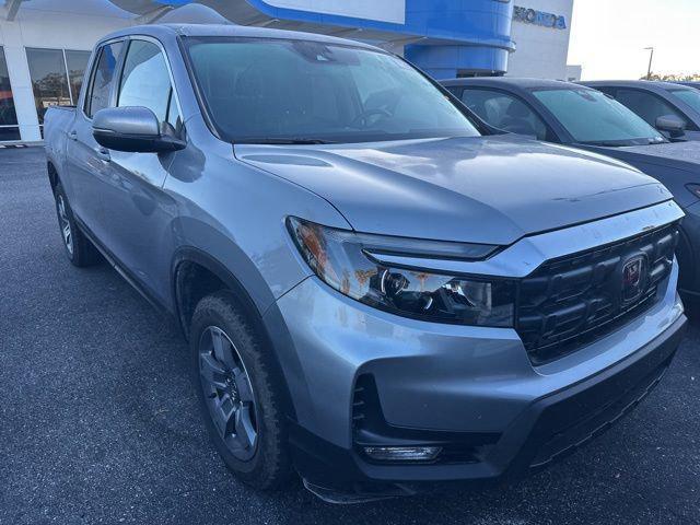 used 2025 Honda Ridgeline car, priced at $35,991