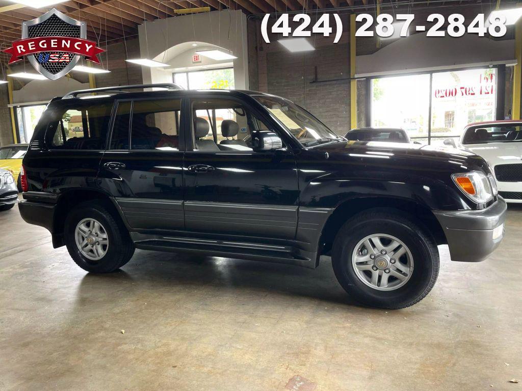 used 2001 Lexus LX 470 car, priced at $18,885