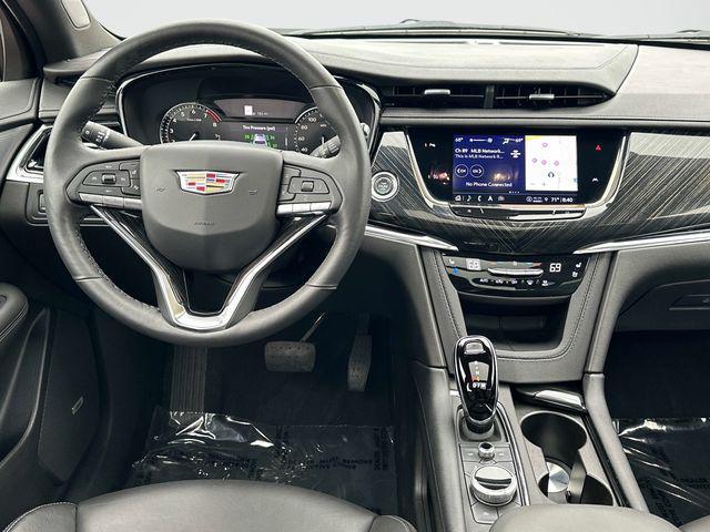 used 2023 Cadillac XT6 car, priced at $41,600