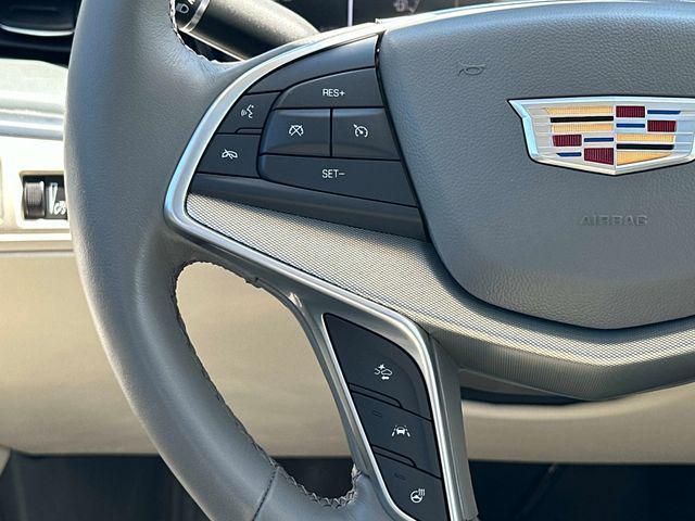 used 2023 Cadillac XT5 car, priced at $41,300