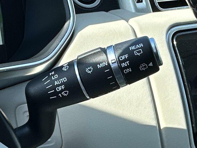 used 2022 Land Rover Range Rover car, priced at $48,050