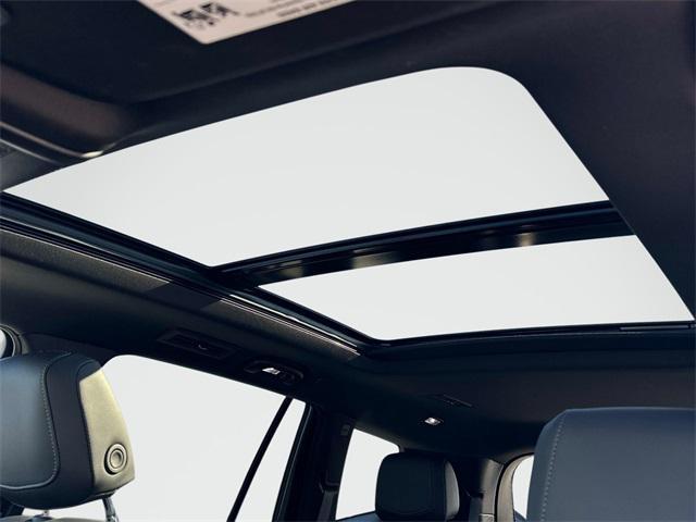 used 2025 Cadillac XT6 car, priced at $58,500