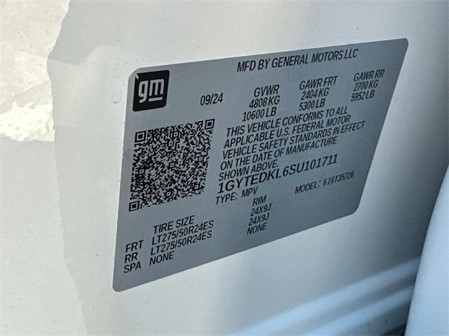 used 2025 Cadillac Escalade IQ car, priced at $137,000