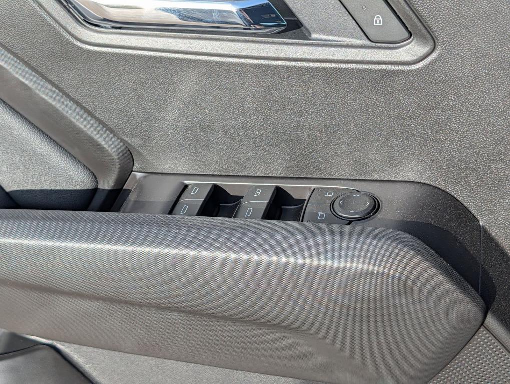 new 2026 Chevrolet Colorado car, priced at $39,321