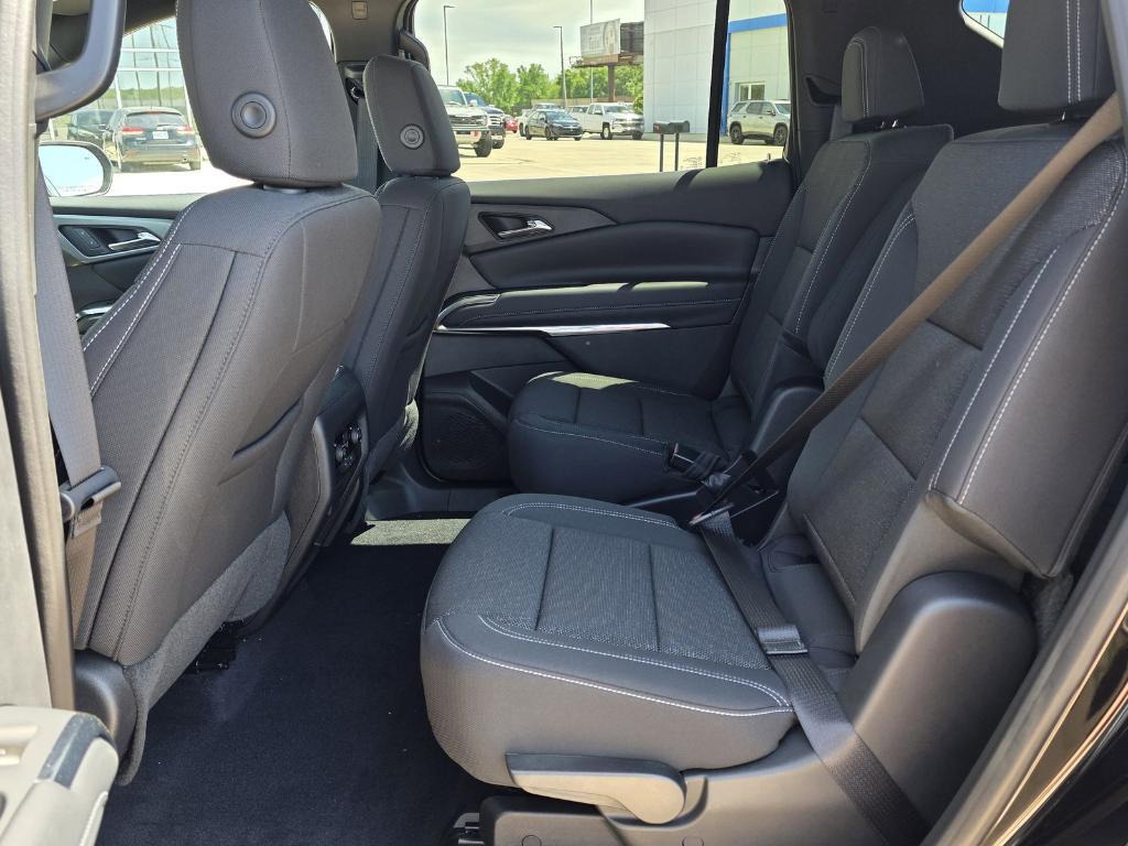 new 2026 Chevrolet Traverse car, priced at $42,765