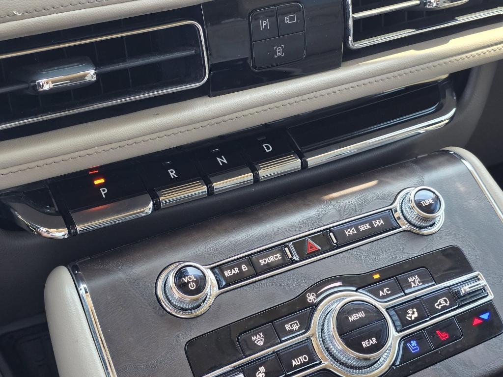 used 2022 Lincoln Aviator car, priced at $36,321
