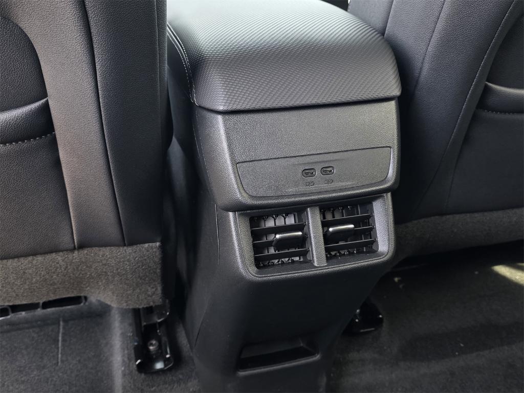 new 2026 Chevrolet Equinox car, priced at $31,987