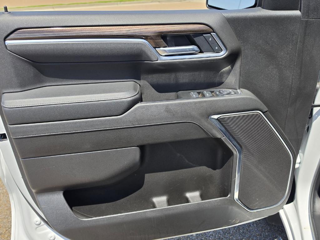 used 2025 Chevrolet Silverado 1500 car, priced at $43,987