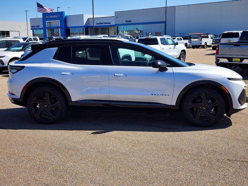 new 2025 Chevrolet Equinox EV car, priced at $47,876