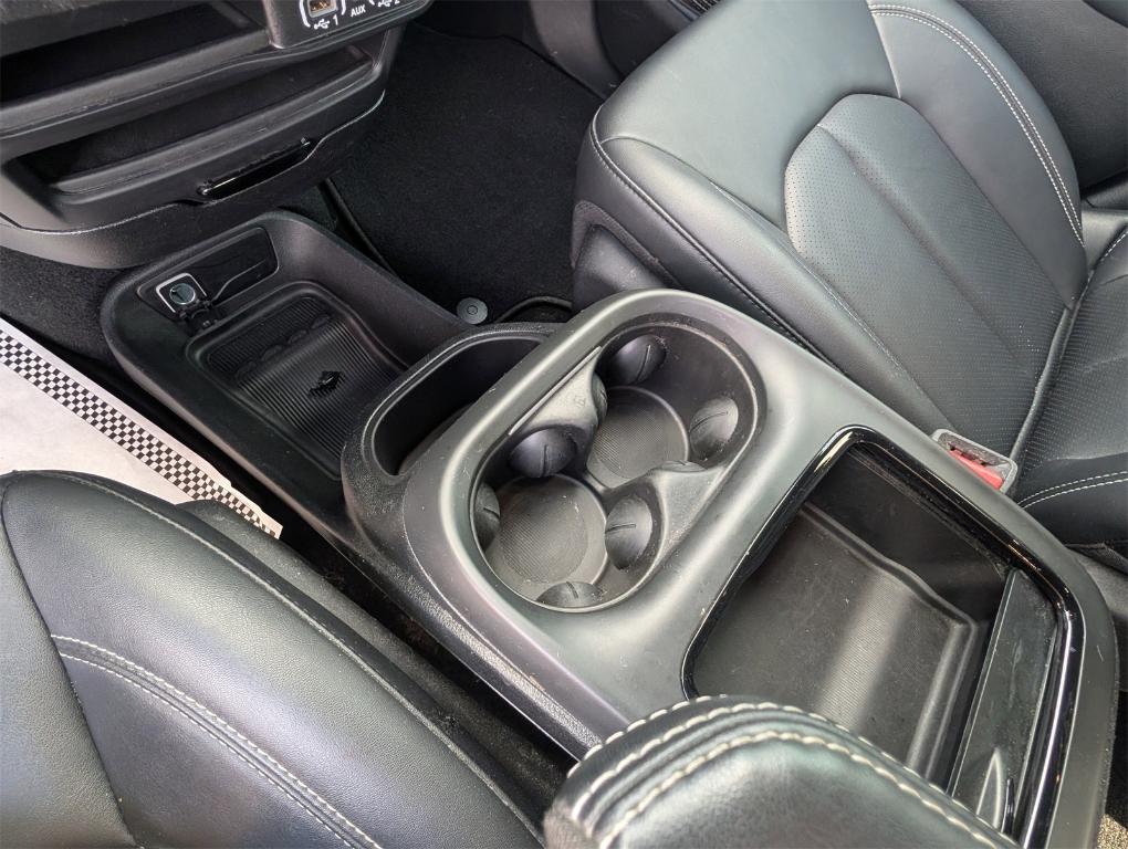 used 2024 Chrysler Pacifica car, priced at $29,876