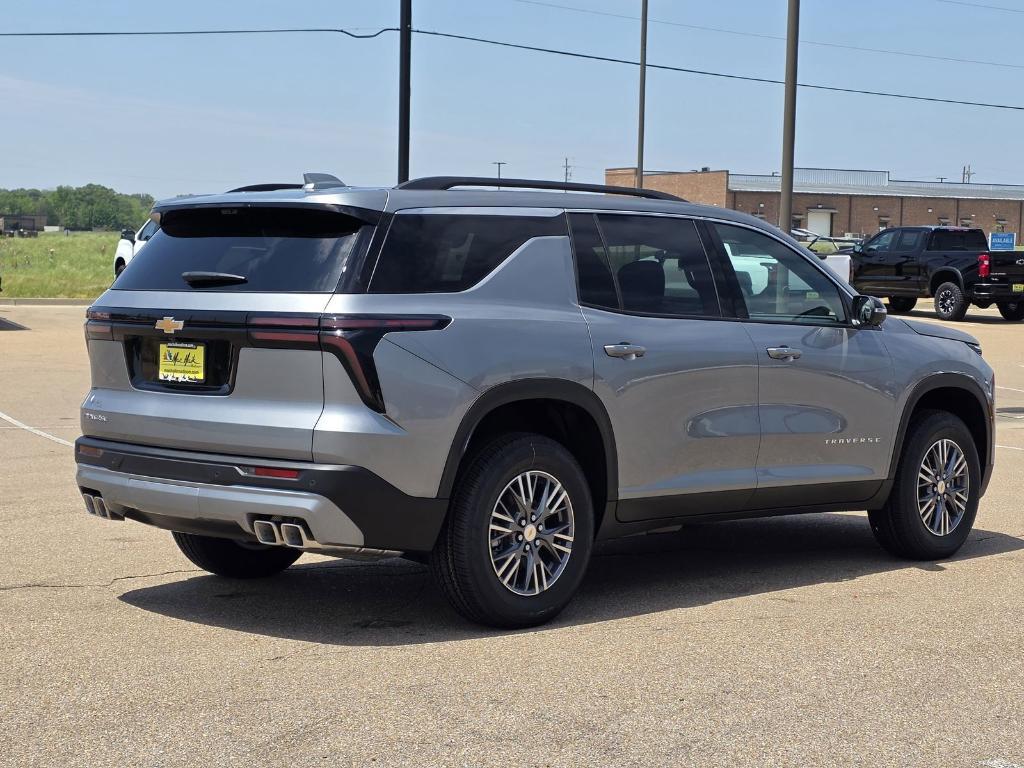 new 2026 Chevrolet Traverse car, priced at $42,321