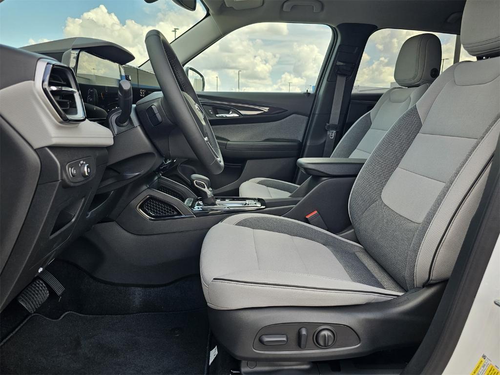 new 2026 Chevrolet TrailBlazer car, priced at $25,432