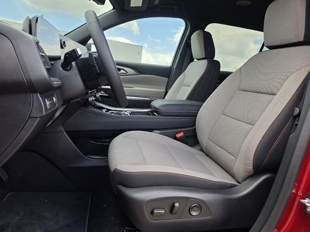new 2026 Chevrolet Traverse car, priced at $41,987