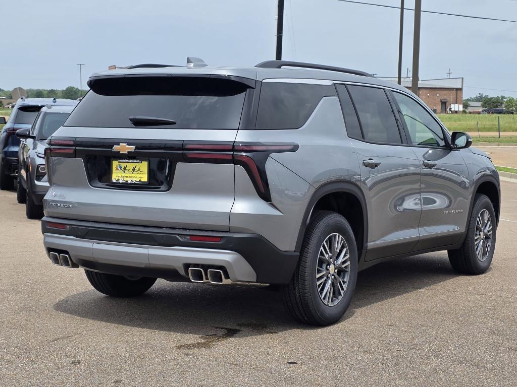 new 2026 Chevrolet Traverse car, priced at $40,795
