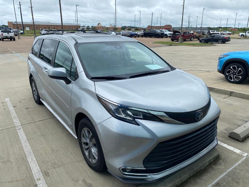 used 2021 Toyota Sienna car, priced at $31,432