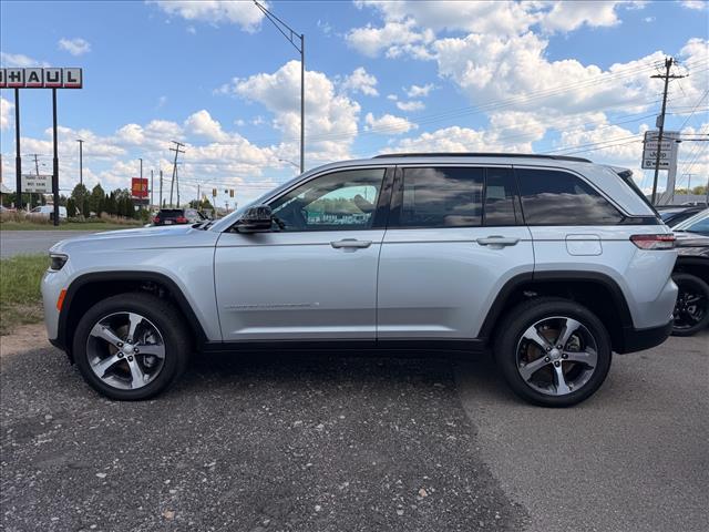 new 2026 Jeep Grand Cherokee car, priced at $48,969