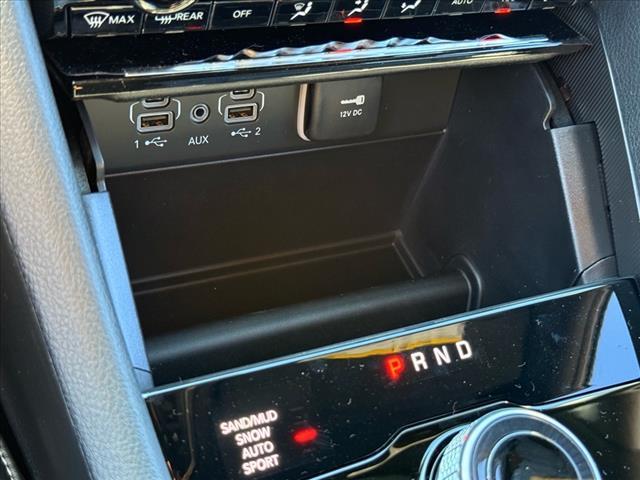 new 2025 Jeep Grand Cherokee car, priced at $45,996