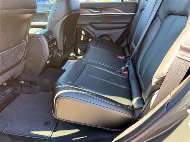 new 2025 Jeep Grand Cherokee car, priced at $45,996