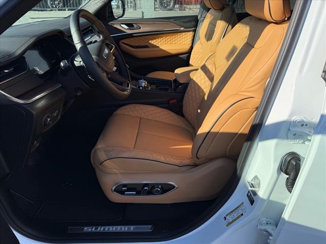 new 2025 Jeep Grand Cherokee L car, priced at $60,497