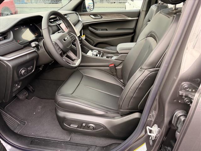 new 2025 Jeep Grand Cherokee car, priced at $52,846