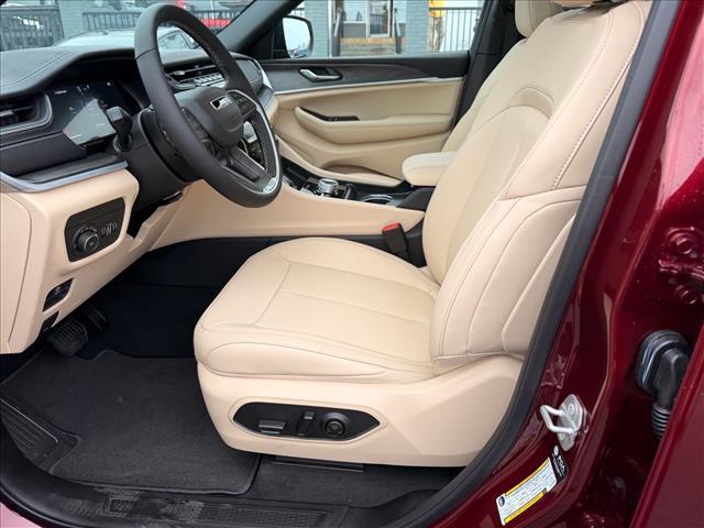 new 2025 Jeep Grand Cherokee L car, priced at $50,303