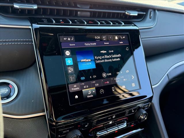 new 2026 Jeep Grand Cherokee car, priced at $43,638