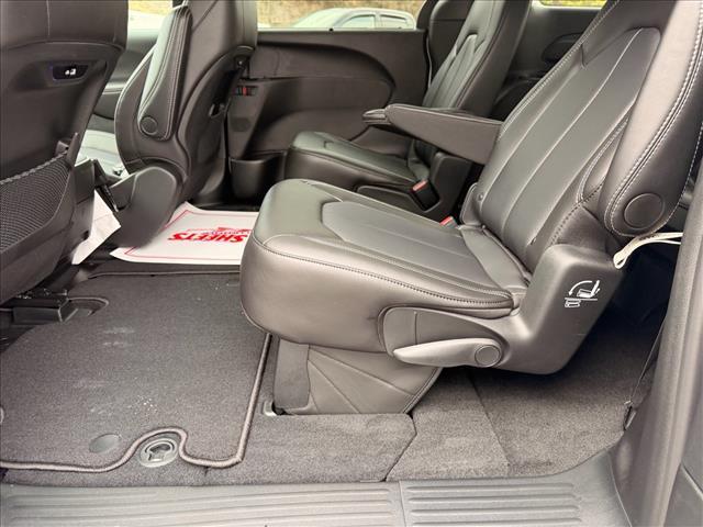 new 2026 Chrysler Pacifica car, priced at $46,894