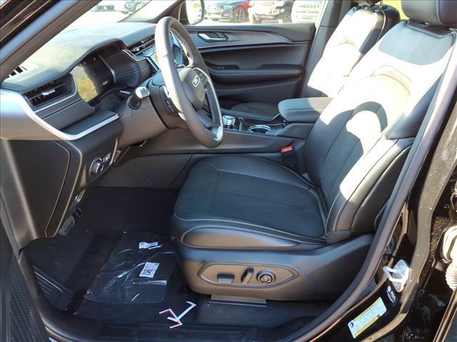 new 2025 Jeep Grand Cherokee L car, priced at $47,722