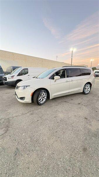 used 2017 Chrysler Pacifica car, priced at $10,995