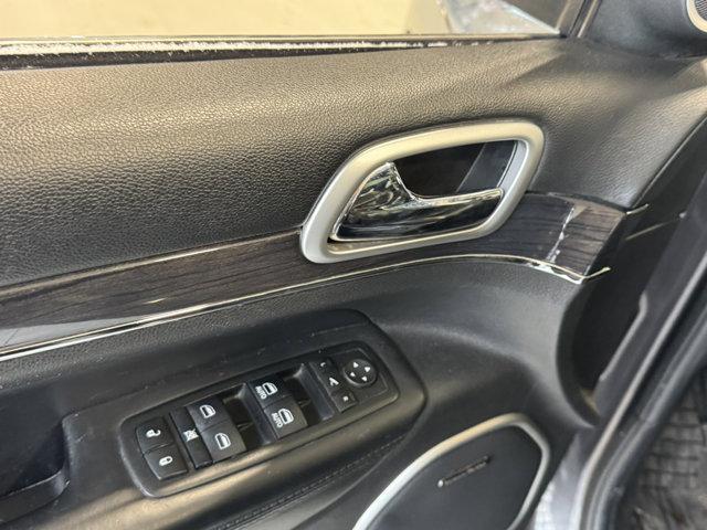 used 2016 Jeep Grand Cherokee car, priced at $11,133