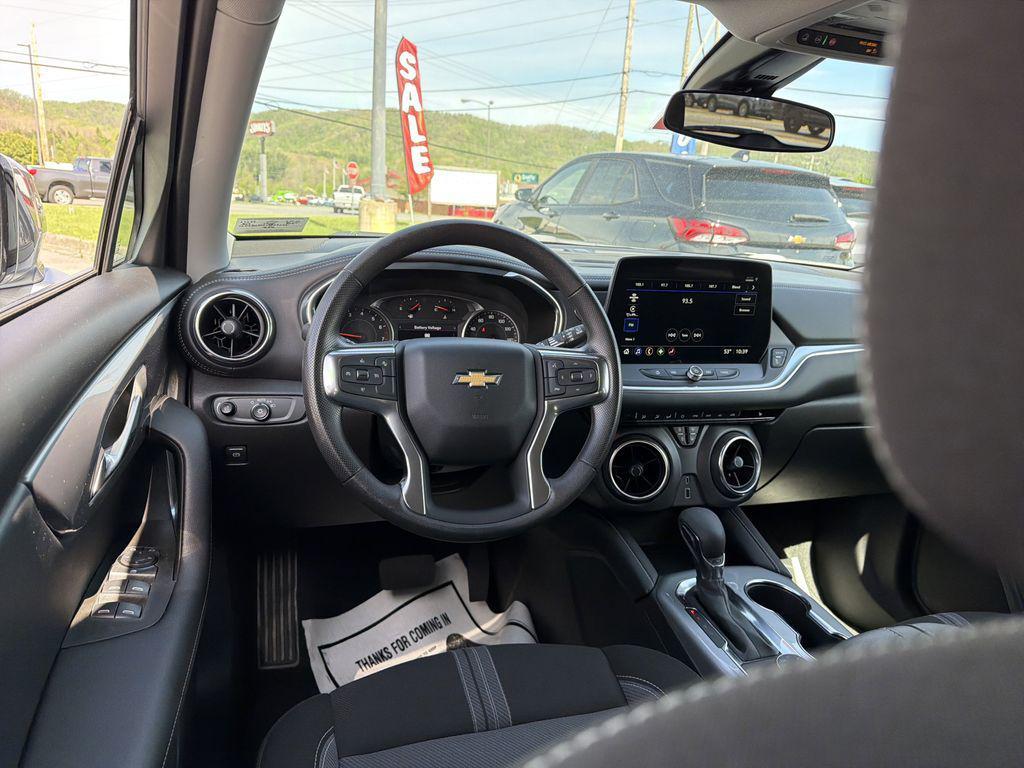 used 2025 Chevrolet Blazer car, priced at $29,090