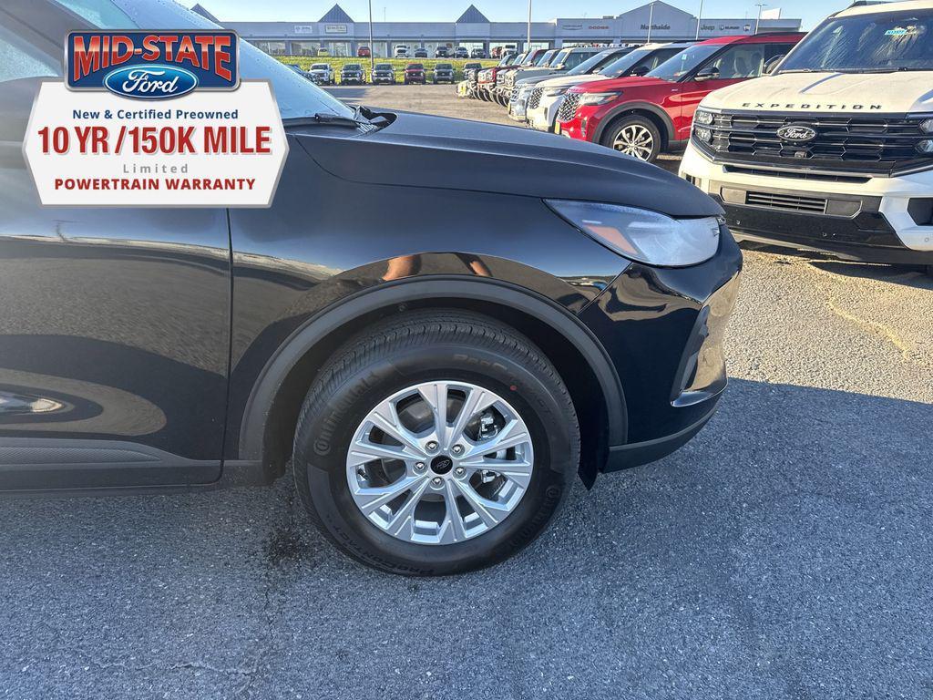 new 2026 Ford Escape car, priced at $29,999