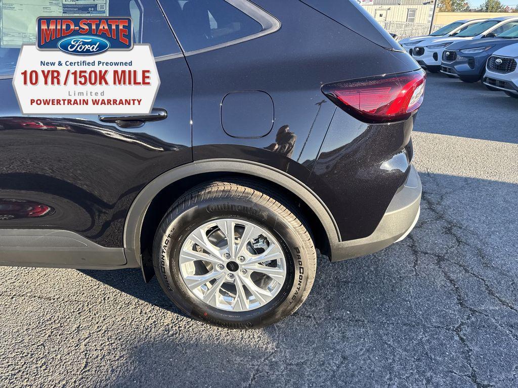 new 2026 Ford Escape car, priced at $29,999