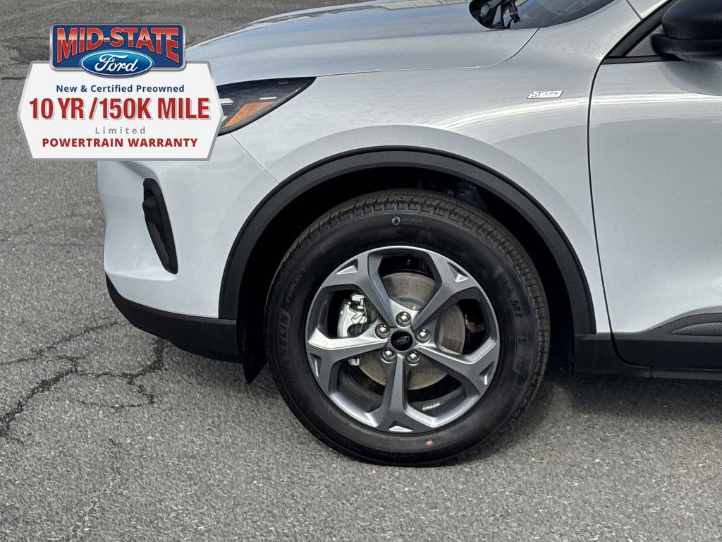 new 2026 Ford Escape car, priced at $31,969