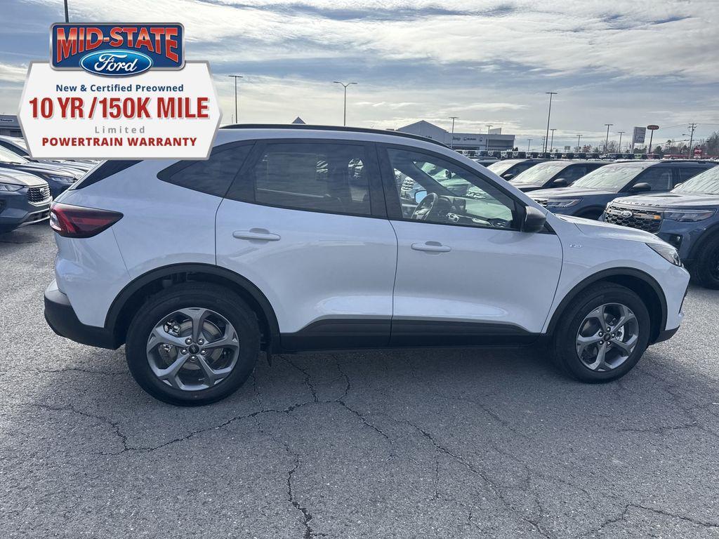 new 2026 Ford Escape car, priced at $31,969