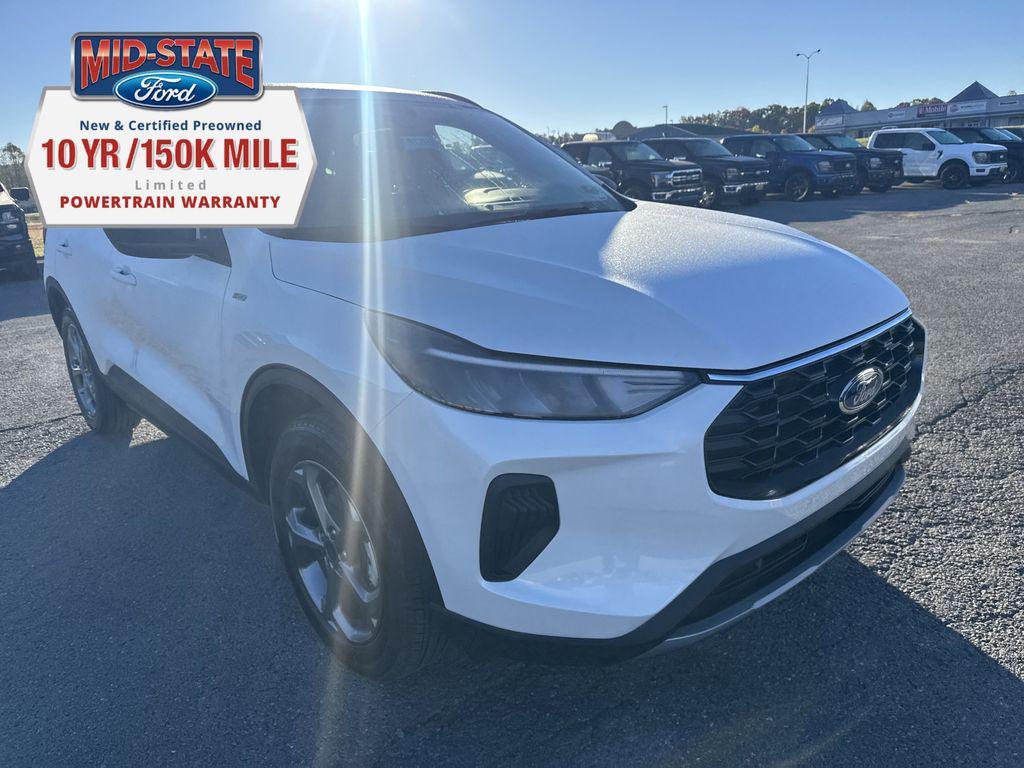 new 2026 Ford Escape car, priced at $31,999