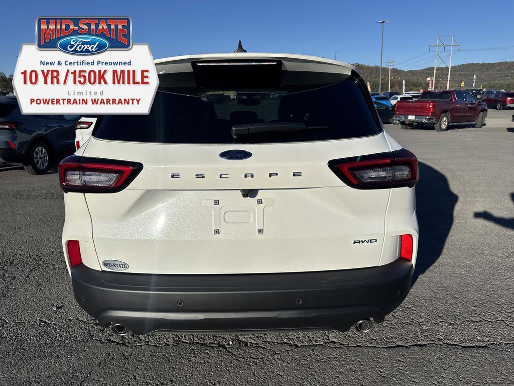 new 2026 Ford Escape car, priced at $31,999