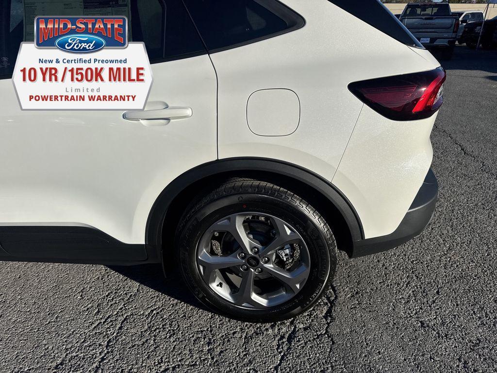 new 2026 Ford Escape car, priced at $31,999