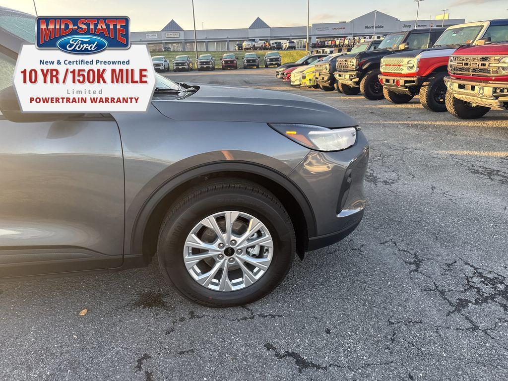 new 2026 Ford Escape car, priced at $30,285