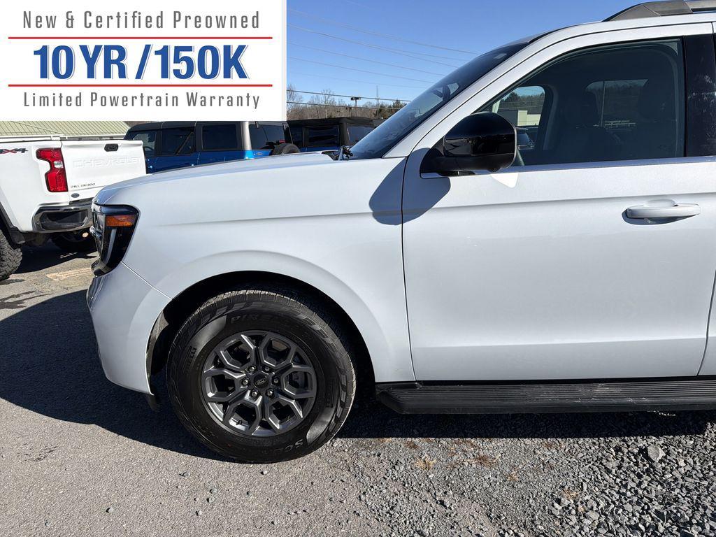 used 2025 Ford Expedition car, priced at $59,478