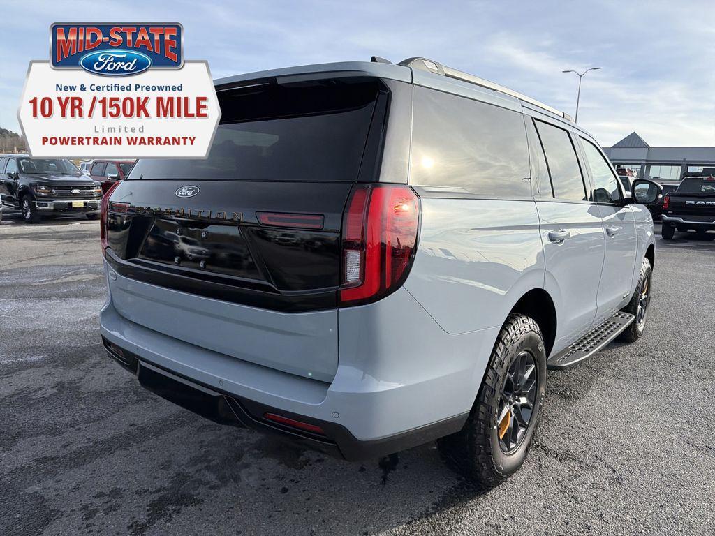 new 2025 Ford Expedition car, priced at $84,435