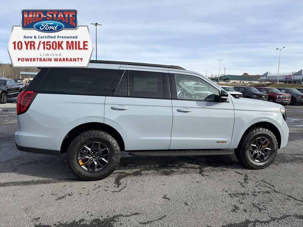 new 2025 Ford Expedition car, priced at $84,435