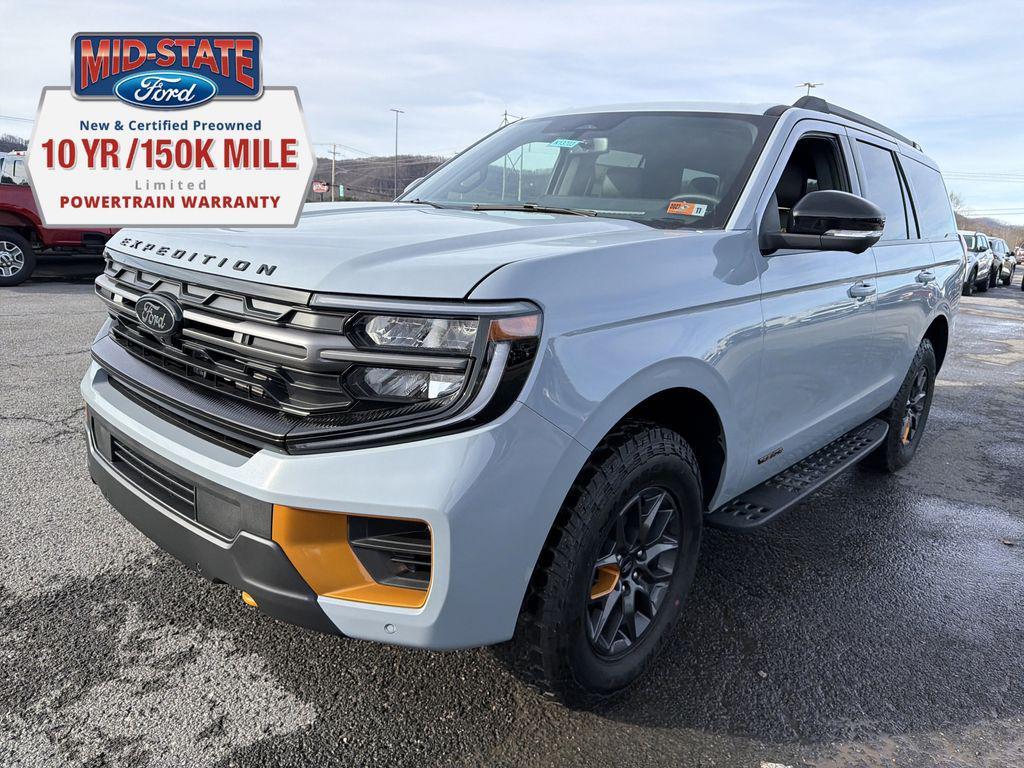 new 2025 Ford Expedition car, priced at $84,435