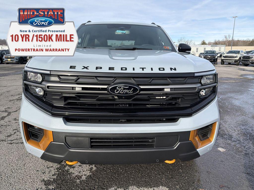 new 2025 Ford Expedition car, priced at $84,435