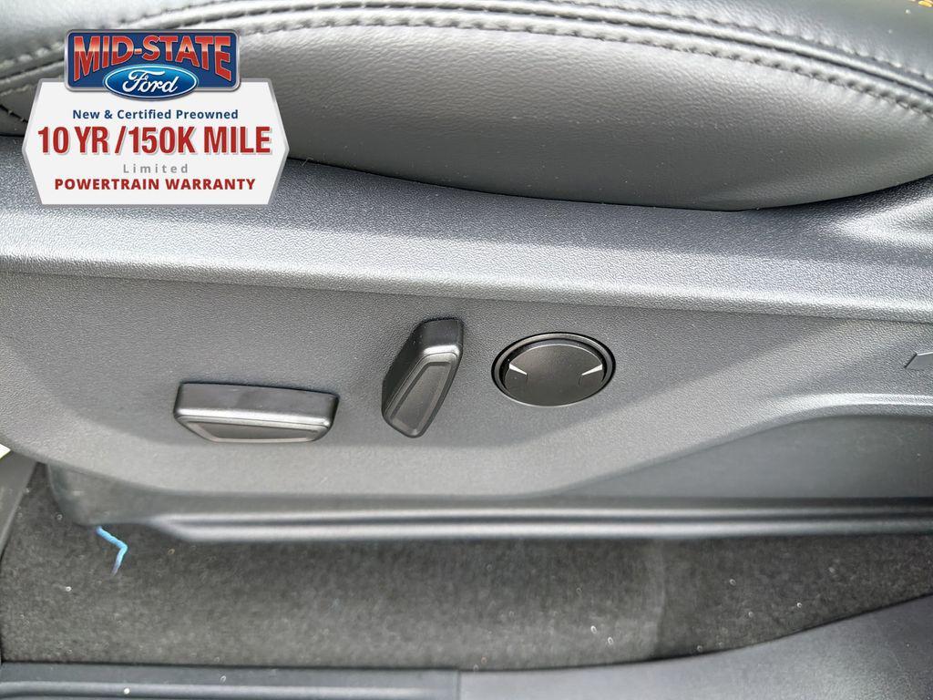 new 2025 Ford Expedition car, priced at $84,435