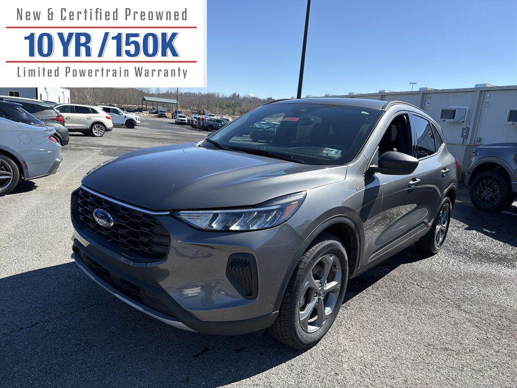 used 2025 Ford Escape car, priced at $26,999