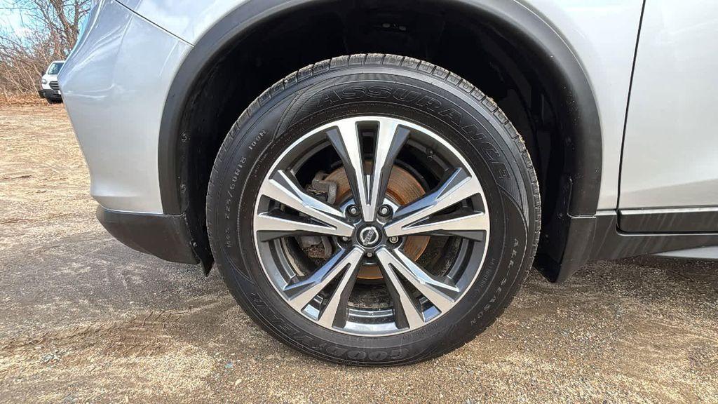 used 2019 Nissan Rogue car, priced at $15,977